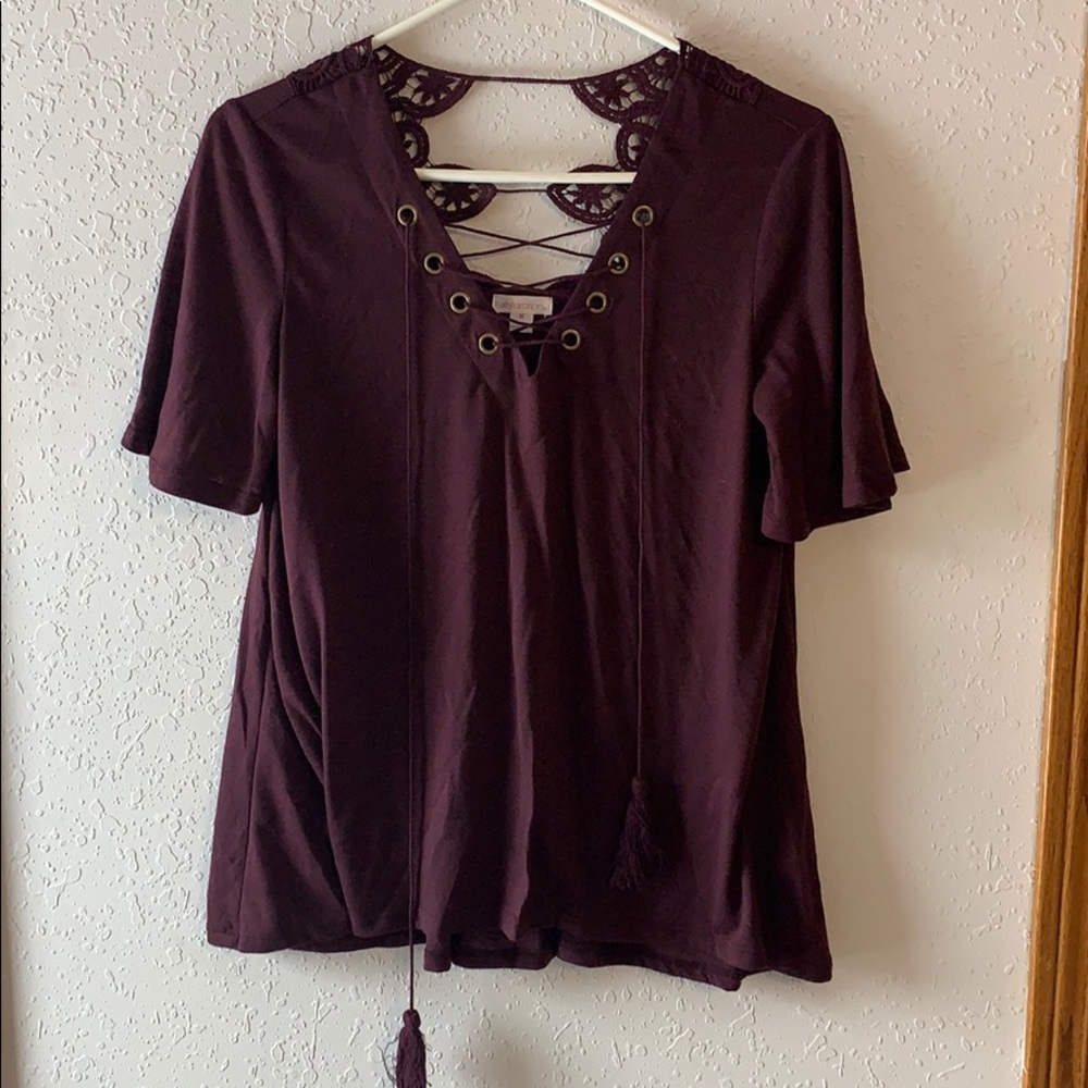 5/$20 Xhiliration shirt